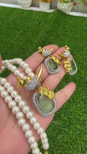 Rs 2550 Trendy Smart Mala Set