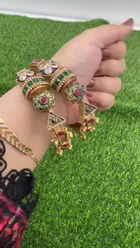 Rs 4500 luxury bangles pair [2.10]