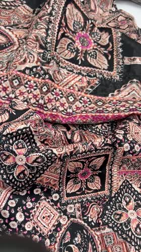 Rs 3200 Regallia lawn same printed 3 pc printed dupta