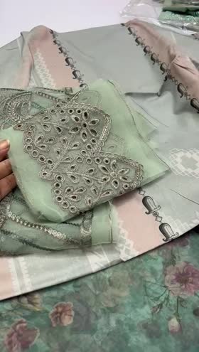 Rs 2500 Iznik lawn Emb 3pc