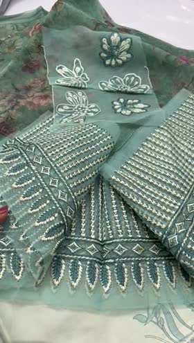 Rs 2500 Iznik lawn Emb 3pc