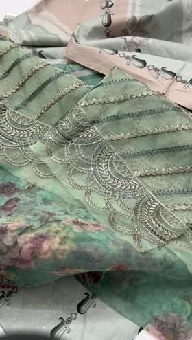 Rs 2500 Iznik lawn Emb 3pc