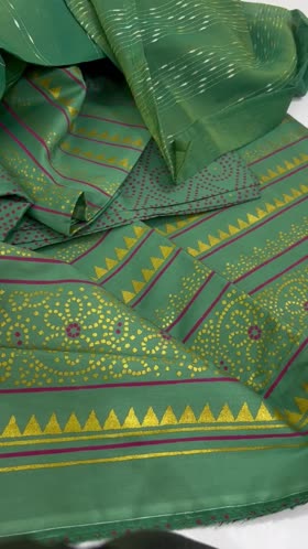 Rs 4500 j• gold paste printed 3 pc