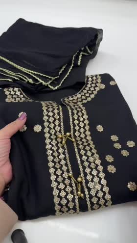 Rs 4000 Sahiba stitched Emb 3pc ~ [Chest 20] [Length 46] MEDIUM