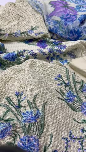 Rs 3500 lawn emb 3pc