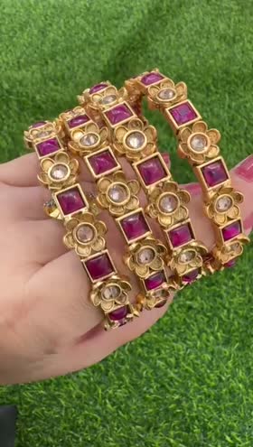 Rs 4500 Premium quality bangles [2.8]