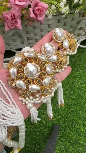 Rs 5800 Choker Set
