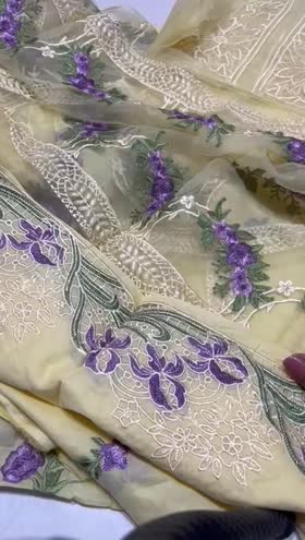 Rs 4800 Aneela’s lawn Emb 2 pc