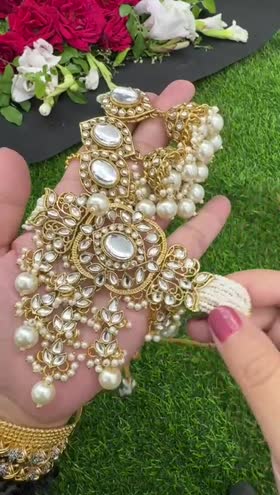 Rs 4500 Premium Quality Choker Set with Bindia