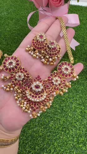 Rs 4500 South Indian necklace set