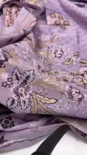 Rs 6800 Hemline Seraph by Mushq [Thiedara] Barosha Lawn 3pc