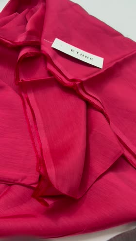 Rs 2050 Ethnic raw silk type 2pc