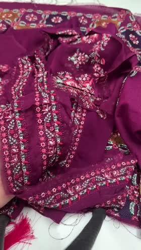 Rs 19900 Hussain Rehar Emb Karandi 3pc [Nargis]
