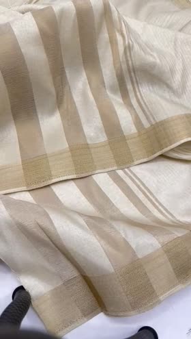 Rs 950 silk type duppata