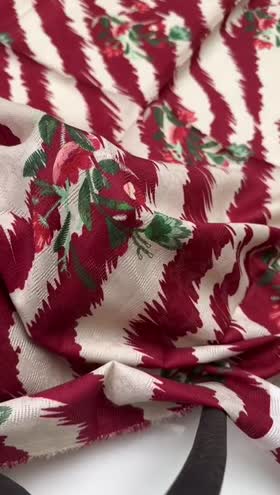 Rs 3950 Nureh Linen Jacquard Print Outlet Stock 3 Pc [Retail 4800]