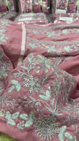 Rs 12000 Aneelas wedding velvet shirt trouser Unstitched [Dispatch date 26th January ]