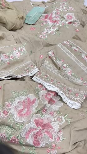 Rs 4500  Zara shah Jahan stitched lawn Emb 3pc ( medium)