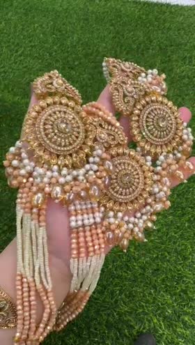 Rs 3950 luxury Designer mala set with tikka