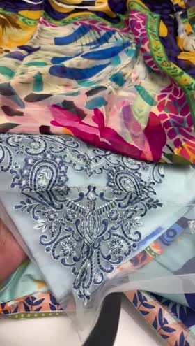 Rs 4800 Hemline La Dolce by Mushq Lawn Emb 3pc Outlet Stock [Floral Paradise]
