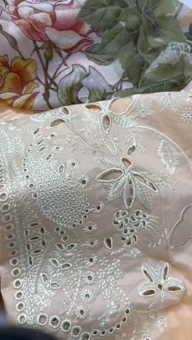 Rs 3500 Mehr Un Nisa lawn Emb 3pc