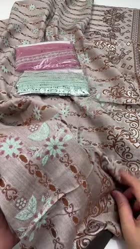 Rs 6800 Hemline Seraph by Mushq [Arsinoe] Lawn 3pc Barosha Duppata