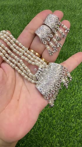 Rs 2500 necklace set