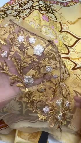 Rs 4800 Hemline La Dolce by Mushq Lawn Emb 3pc Outlet Stock [Blossing Almond]