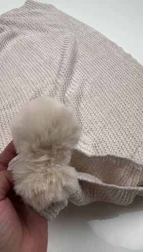 Rs 1950 Wool Fur Shawl